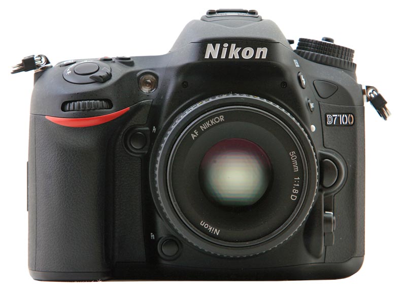 Nikon D7100 - Front